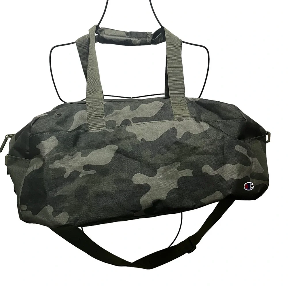 Champion camouflage duffle